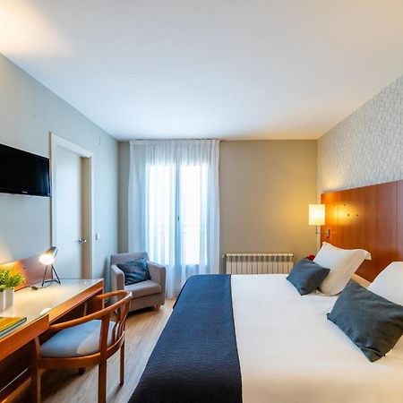 Hotel J. Balmes Vic Eksteriør billede